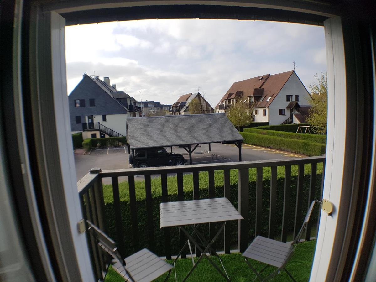 Le Cocon Cabourgeais Apartamento Exterior foto